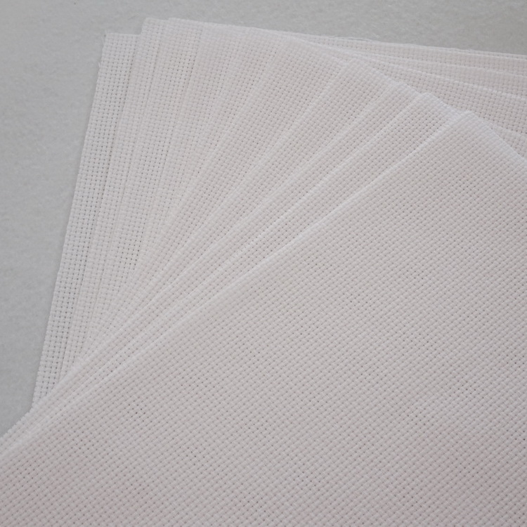 Aida- Pack Of 10 White Sheets- 14 HPI- 25cm x 35cm