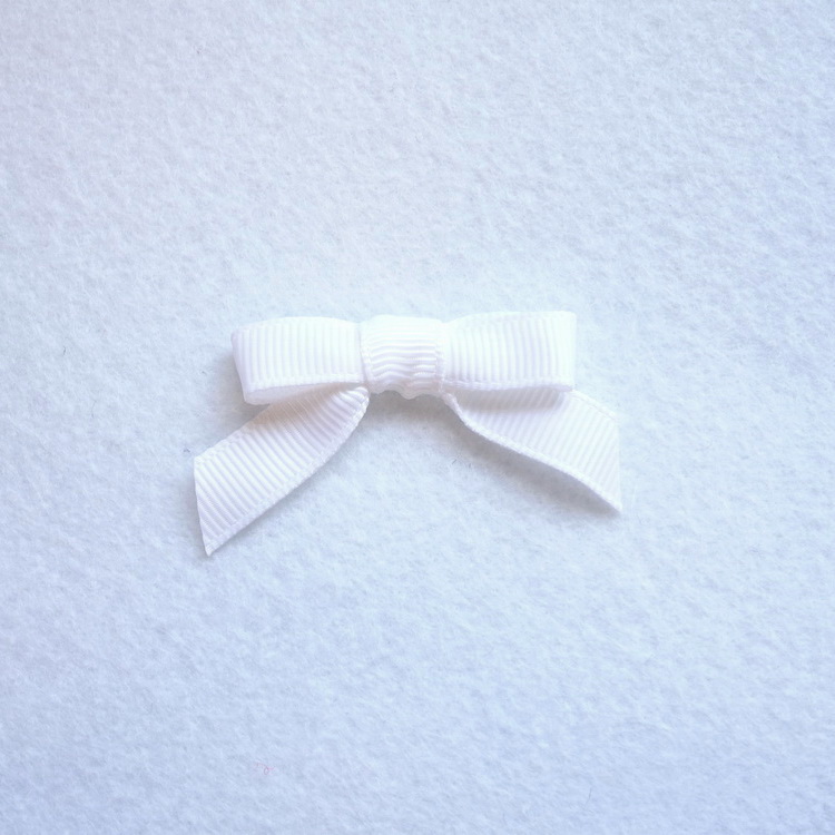 White Grosgrain Bows- Sew On- 25 Per Pack
