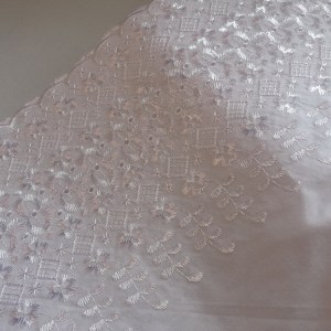 malbers-fabrics-broderie-anglais-ba11017