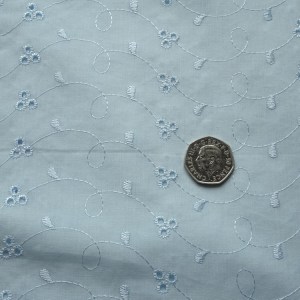 malbers-fabrics-broderie-anglais-ba18a01