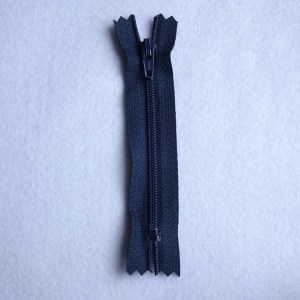 malbers-fabrics-zips-zip13101