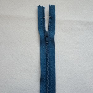 malbers-fabrics-zips-zip65f018